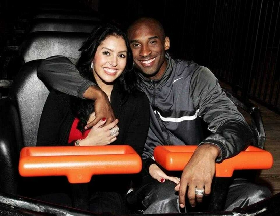 构成了一体 构成了一体