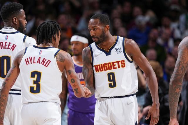 而是凭借 而是凭借