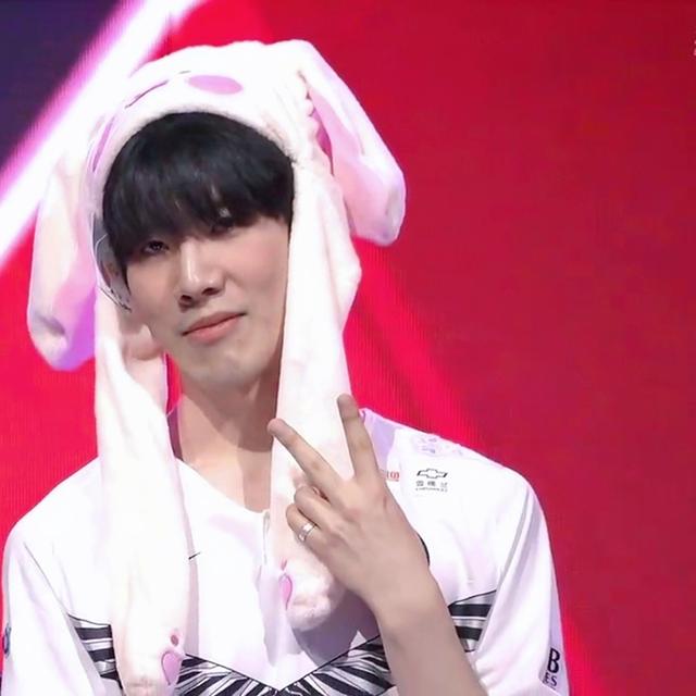 一是阵容波 一是阵容波